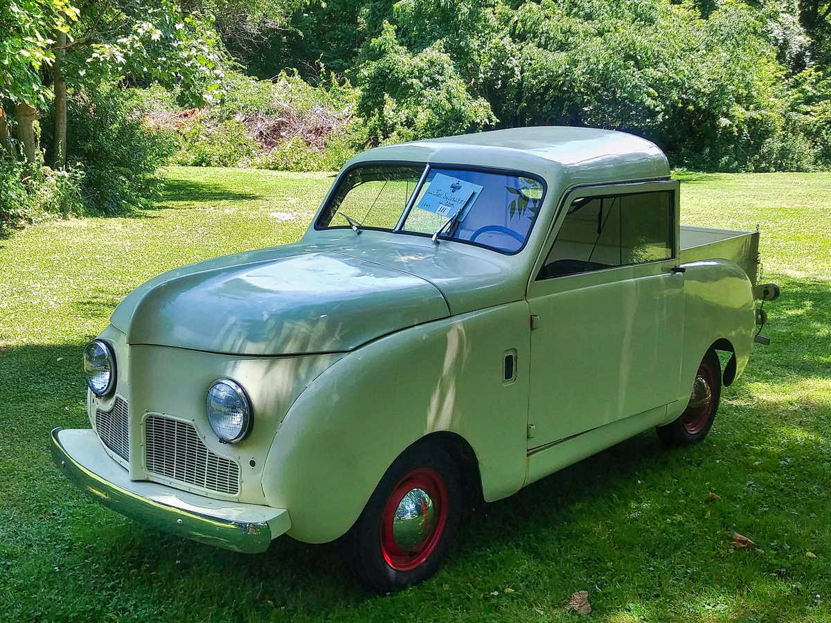 COM111 - James & Madalena Sylvester(RI) 1947 Pickup.jpeg